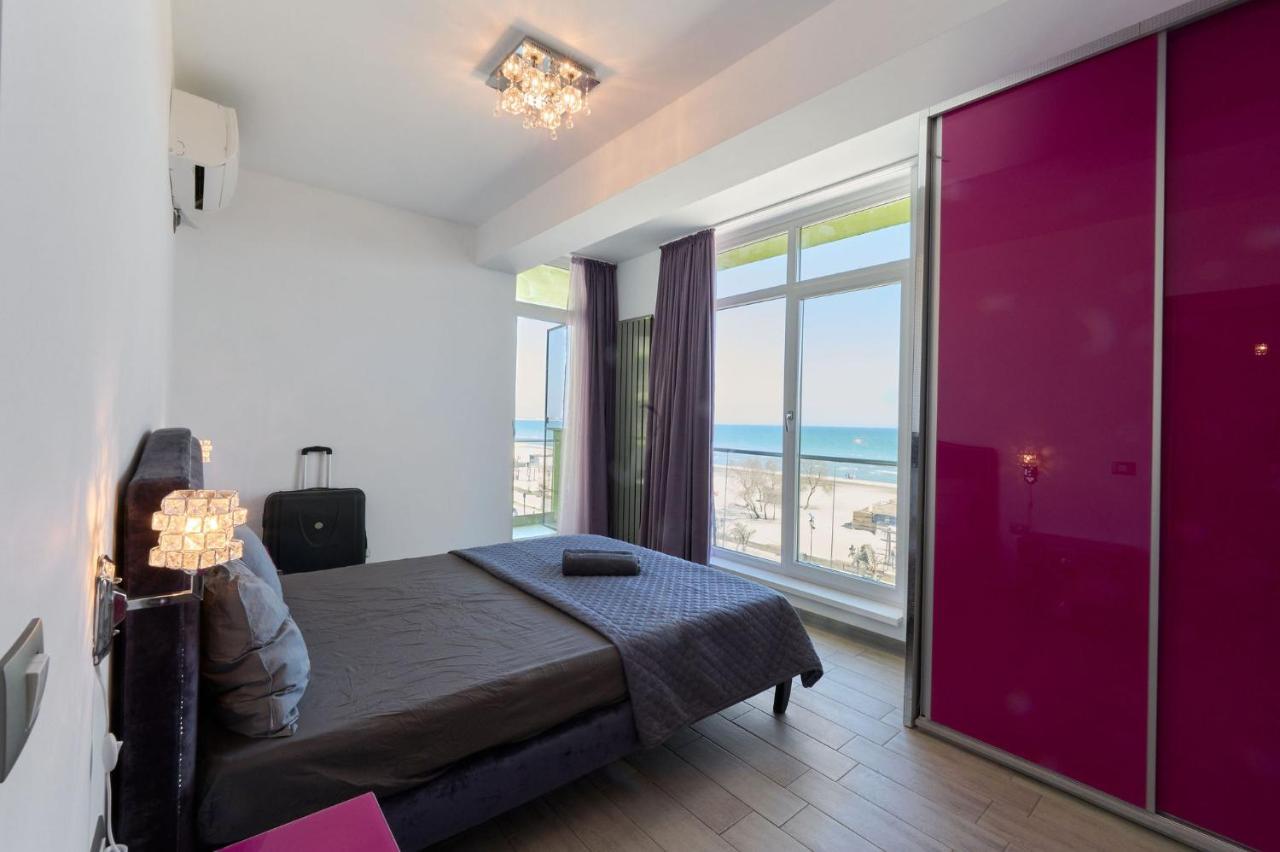Glamour Red Apartment 22 In Spa Pool Resort ママイア エクステリア 写真