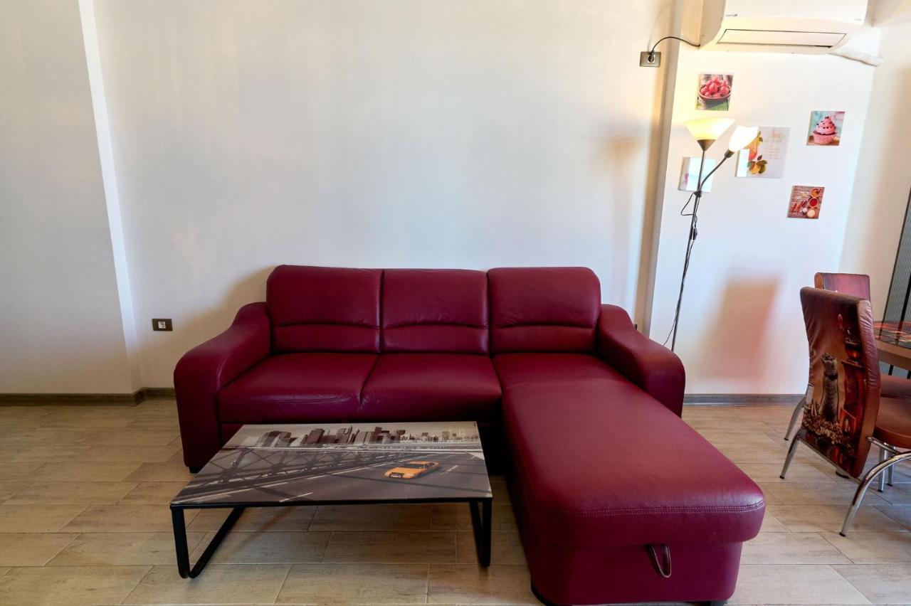 Glamour Red Apartment 22 In Spa Pool Resort ママイア エクステリア 写真